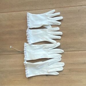 White flower girl gloves sizes 4-7 & 8-14.
